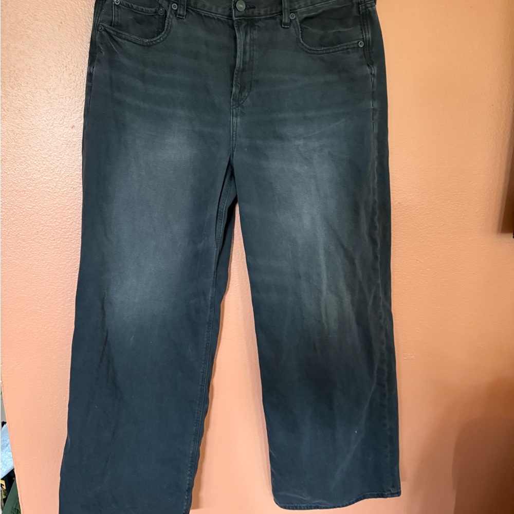 American Eagle Outfitters Low-rise Skater Jeans